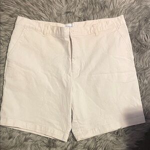 Stylish Cream Men's Shorts